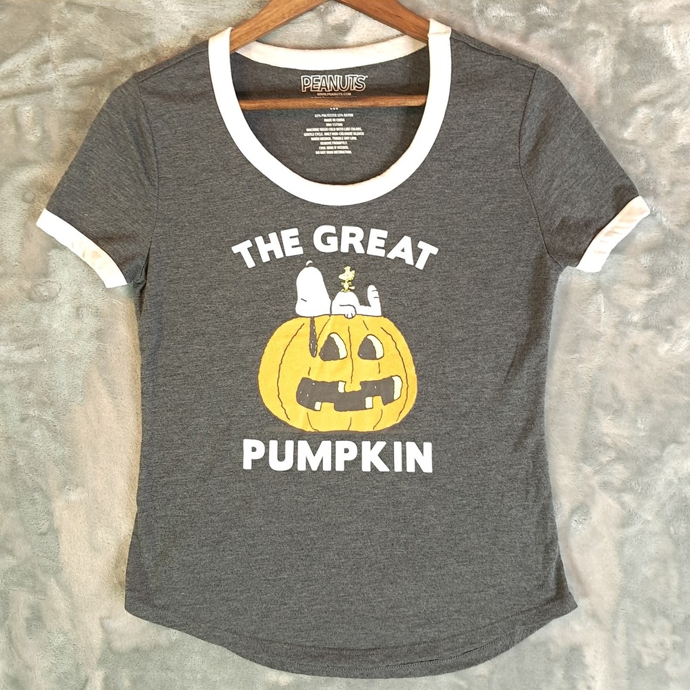 Peanuts The Great Pumpkin Junior gray ringer T-shirt size M Halloween
